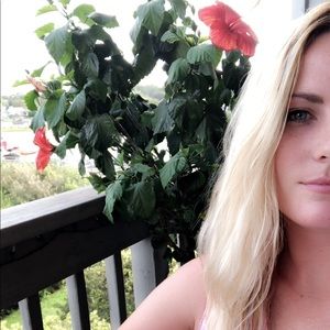 Meet your Posher, Amory